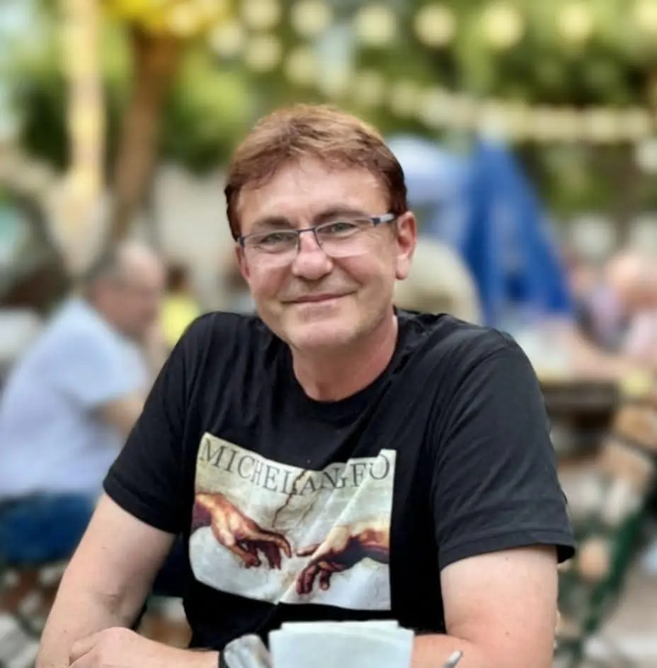 Adrian Adam Wawrzinek